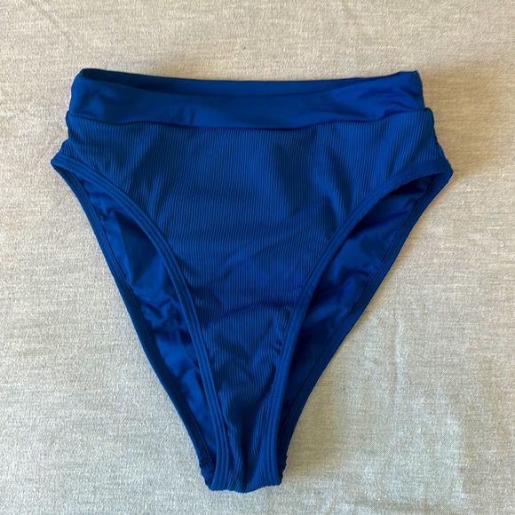 L*Space Swimsuit - Picture 6 of 14